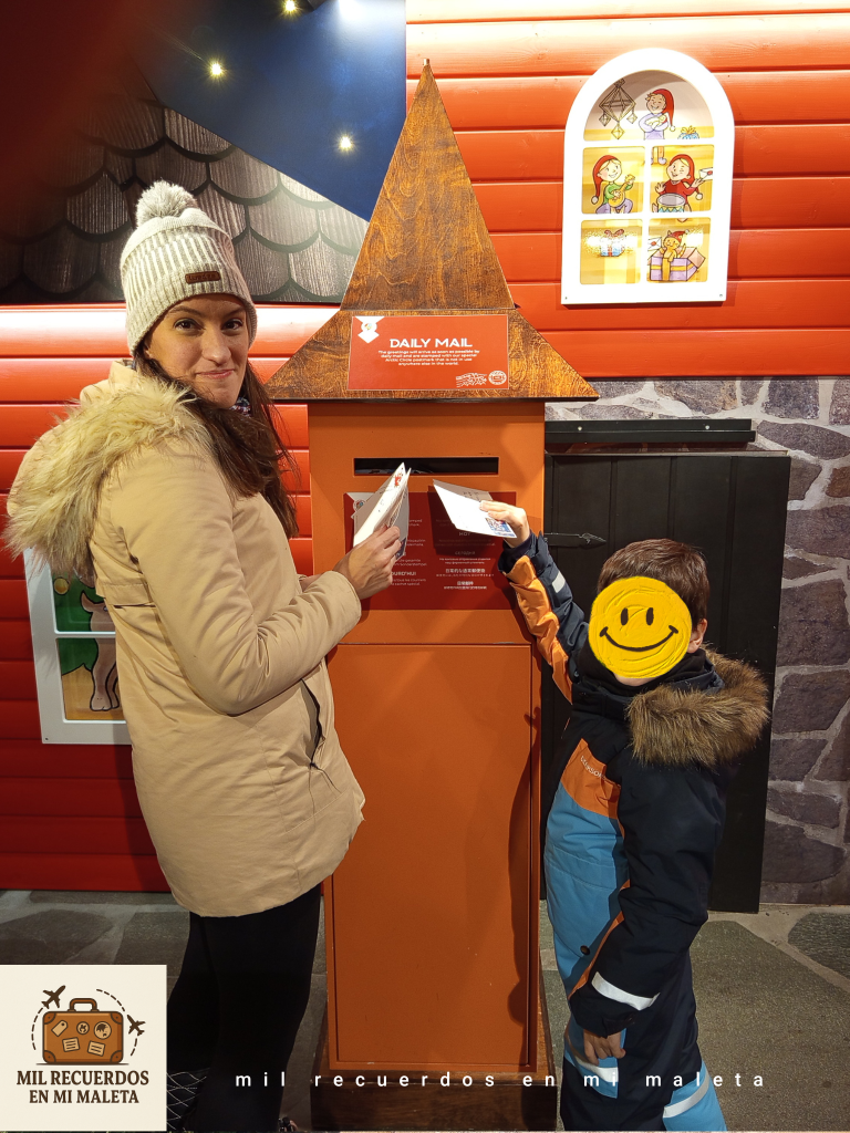 Oficina postal de correos de Papa Noel, en Santa Claus Village, Rovaniemi, Finalndia