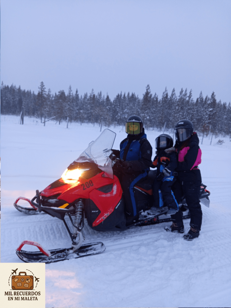 Día 5 en Laponia: Navidad, motos de nieve y auroras&nbsp;boreales