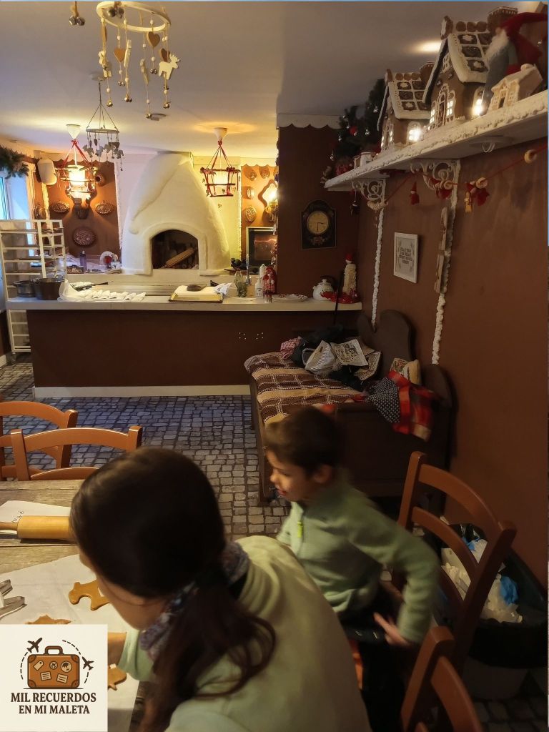 Elves Village Tonttula